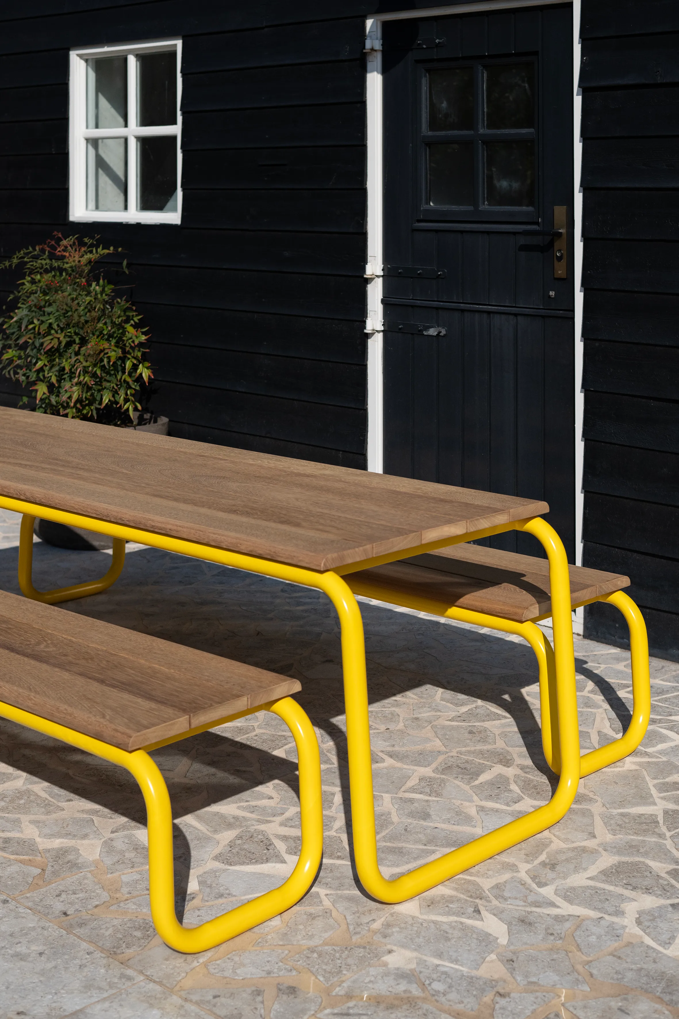 27 Tuinsets Geel